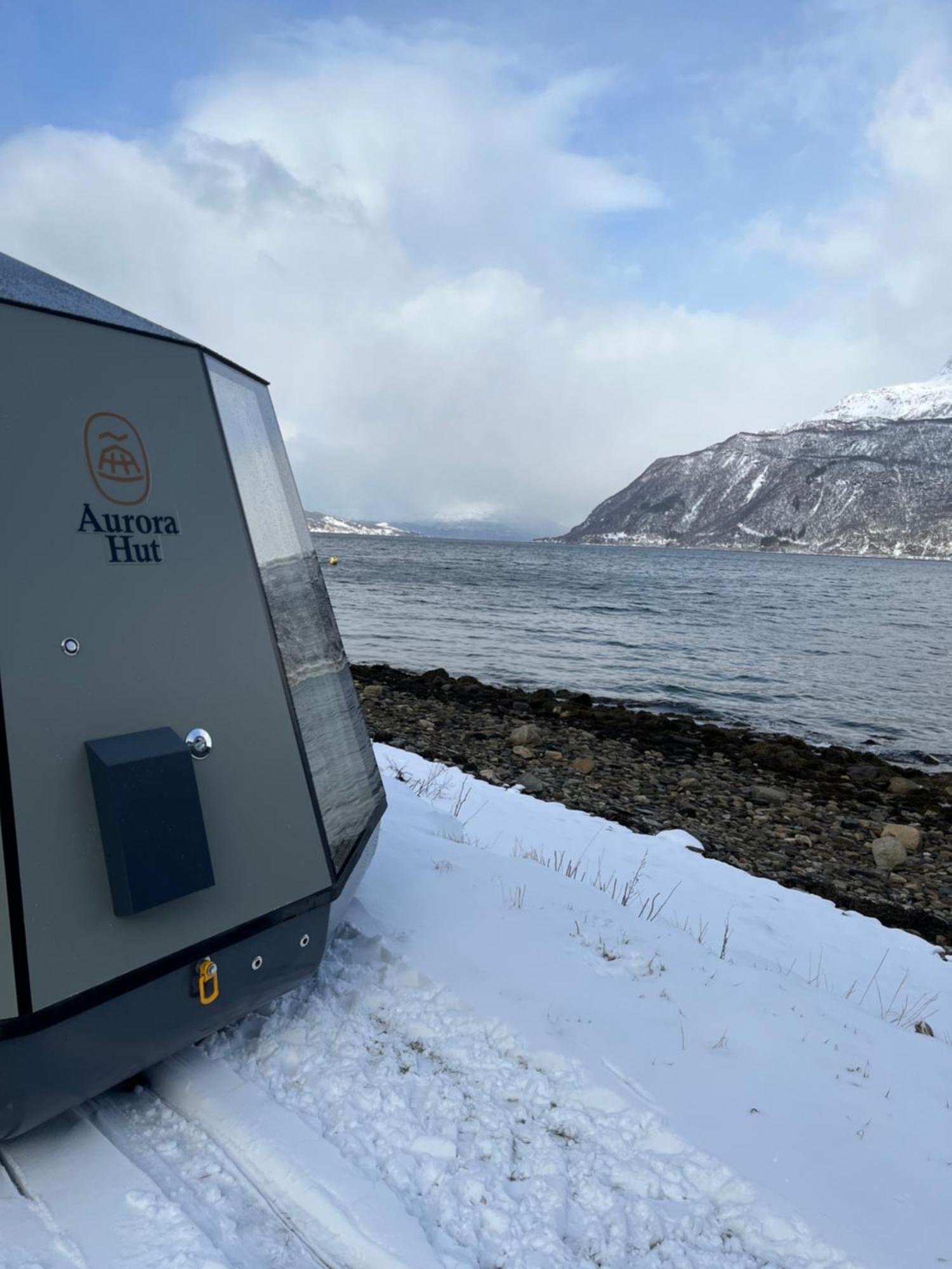 Отель Elvegard Fjordcamp Grov Экстерьер фото